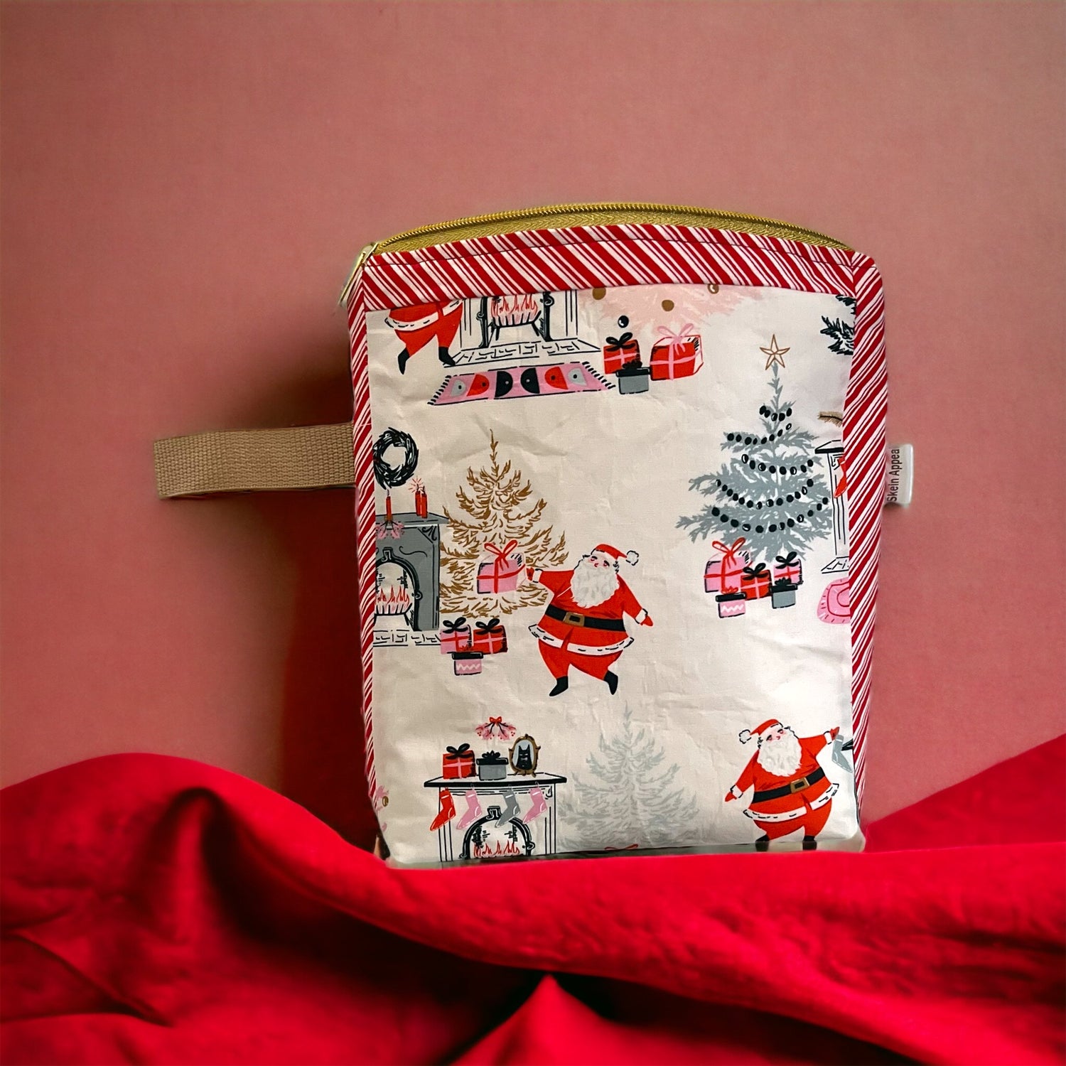Small Zippered Project Bag-Vintage Santa - SkeinAppeal