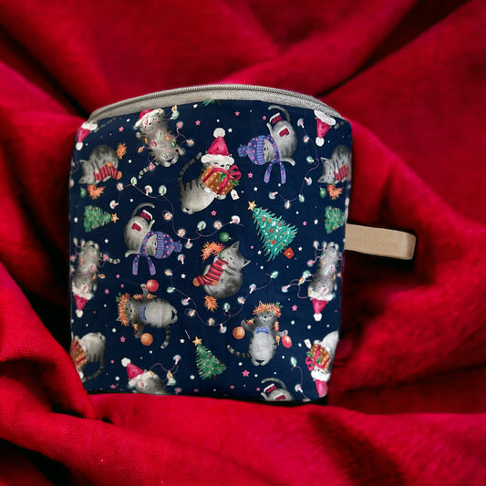 Large Zippered Project Bag- Holidays Cats - SkeinAppeal