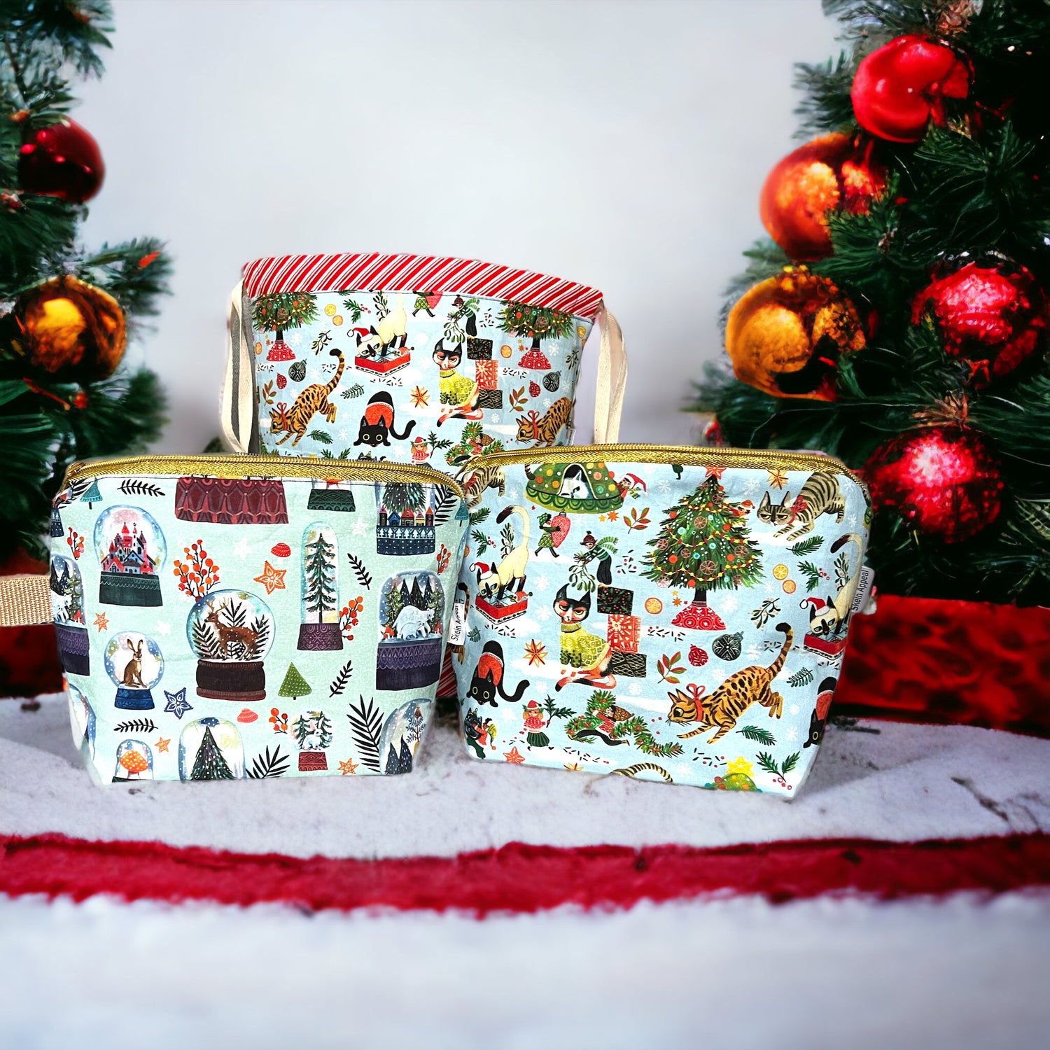 Small/Sock Sized Zippered Project Bag- Naughty Cats - SkeinAppeal
