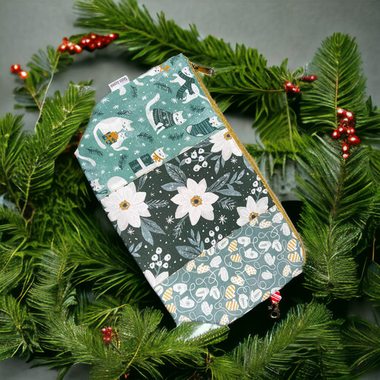 Medium Zippered Christmas cat/flower/mitts Project Bag - SkeinAppeal