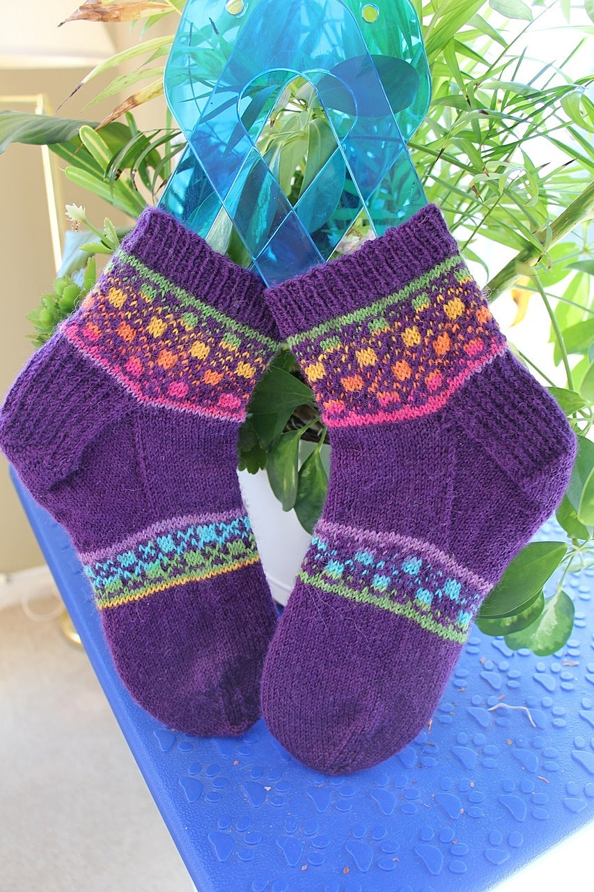 Carlyle Sock Pattern - SkeinAppeal