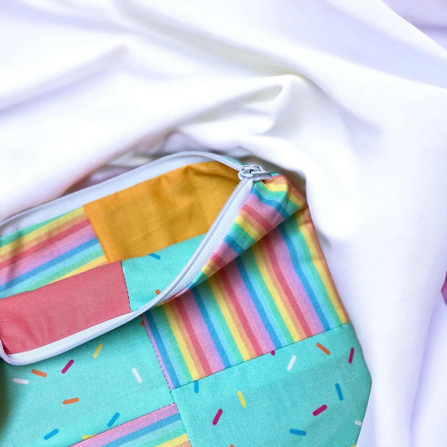 Scrappy Rainbow Small sized Project Bag - SkeinAppeal